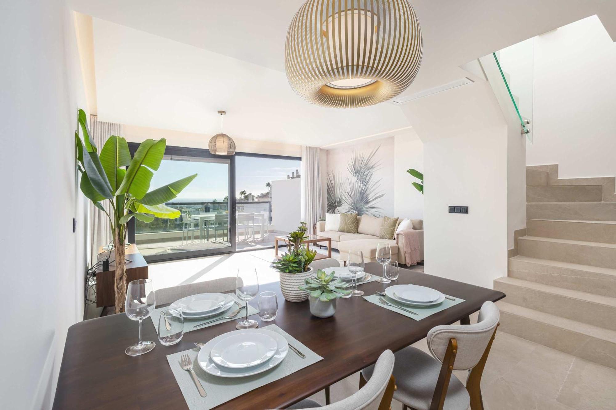 Luxe Duplex Penthouse Scenic Views Marbella